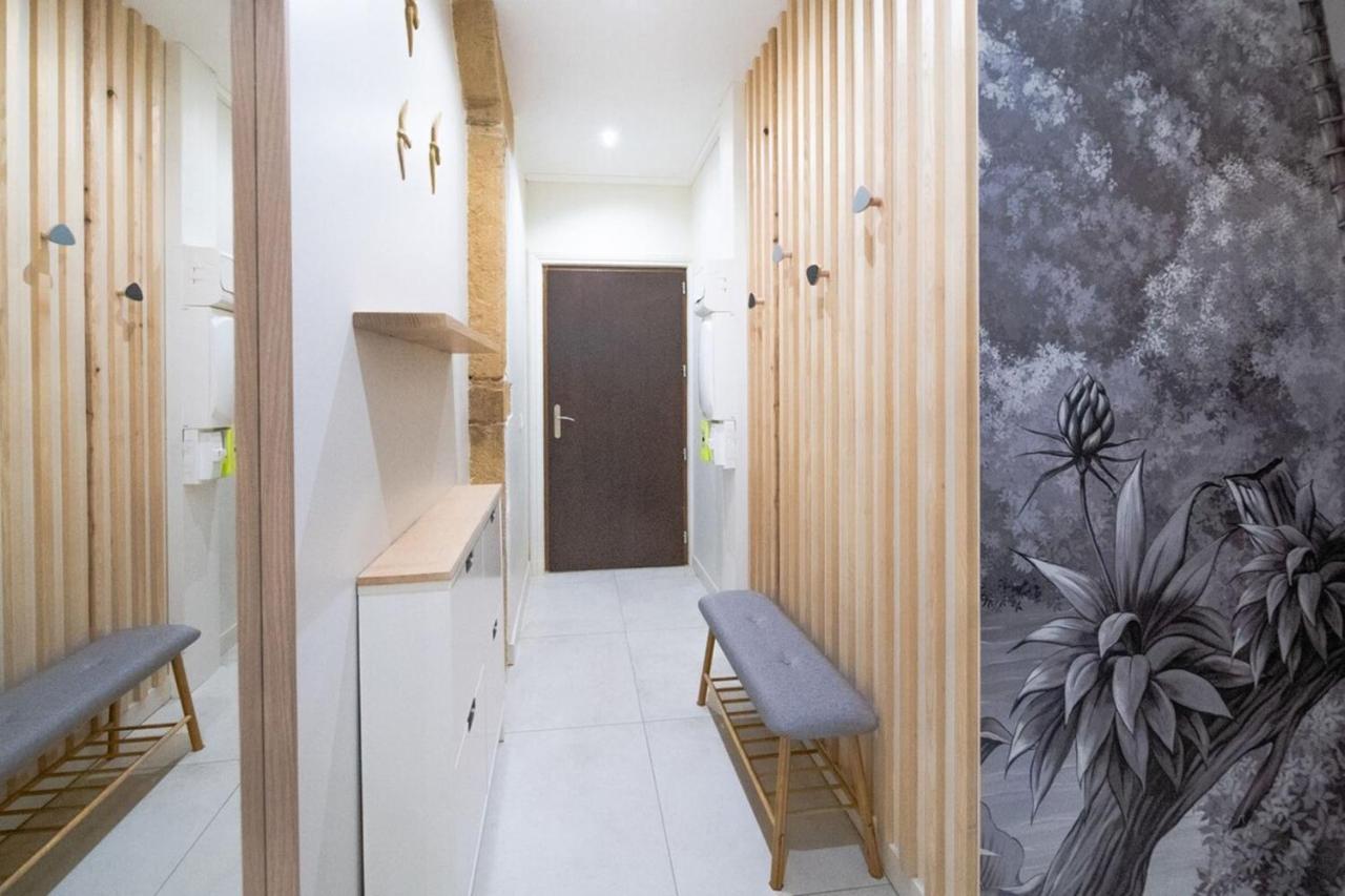 Chez Jean - Beautiful Renovated Studio - Cordeliers Лион Екстериор снимка